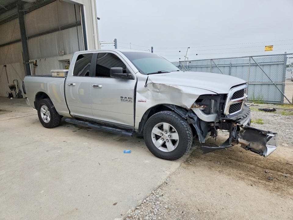 2017 RAM 1500 SLT 4