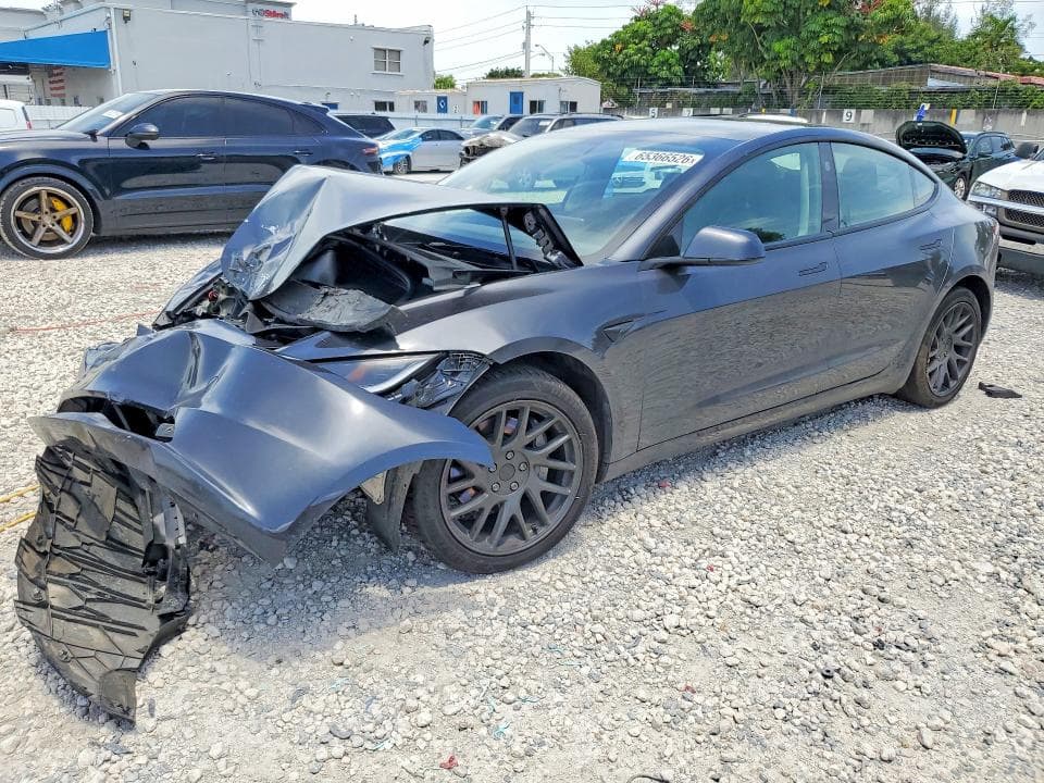 2025 TESLA MODEL 3 - 1