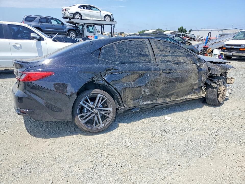 2026 TOYOTA CAMRY XSE 3