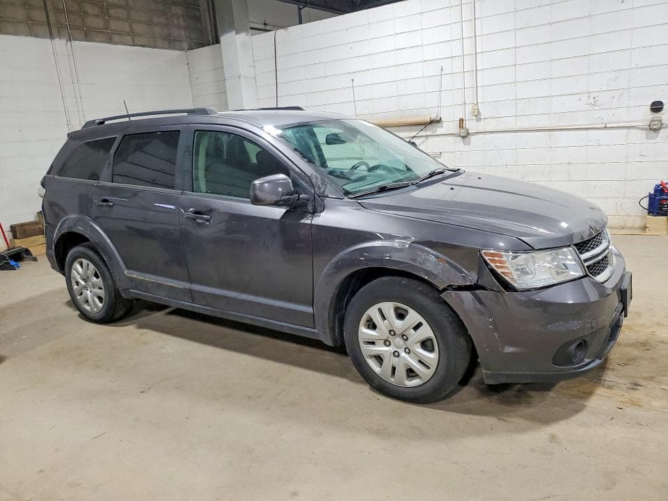 2019 DODGE JOURNEY SE 4