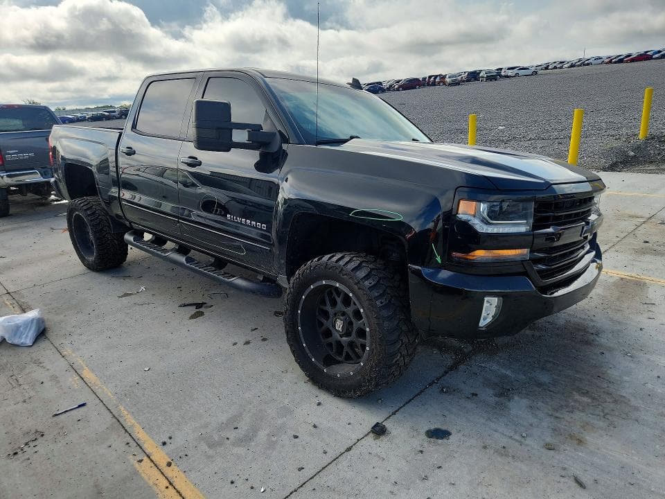 2018 CHEVROLET SILVERADO K1500 LT 4
