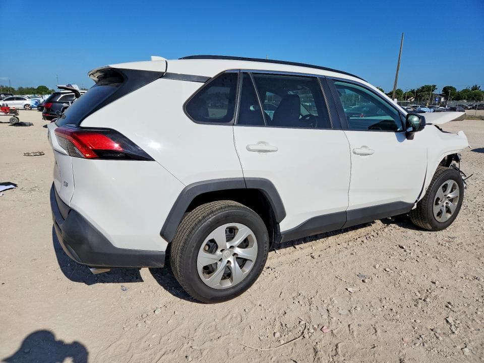 2021 TOYOTA RAV4 LE 3