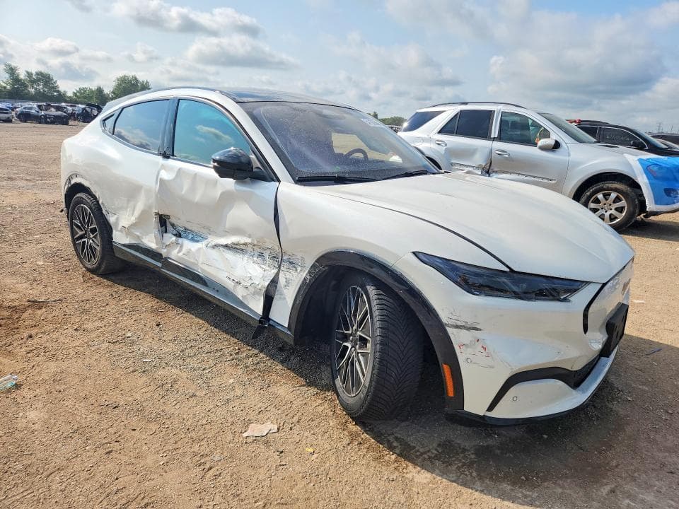 2024 FORD MUSTANG MACH-E PREMIUM 4