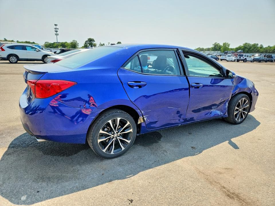 2017 TOYOTA COROLLA XSE 3