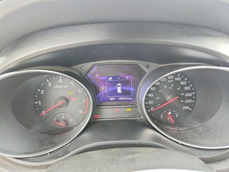 2017 KIA SEDONA LX 9