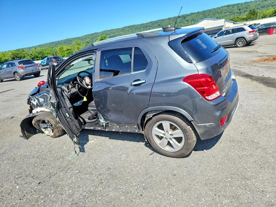 2018 CHEVROLET TRAX 1LT 2