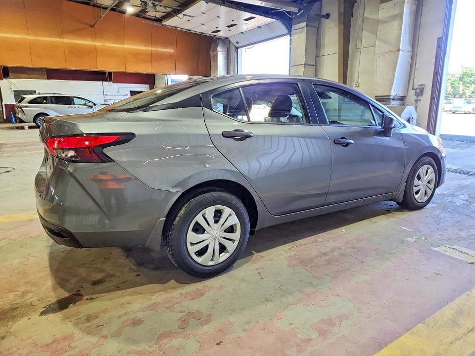 2024 NISSAN VERSA S 3