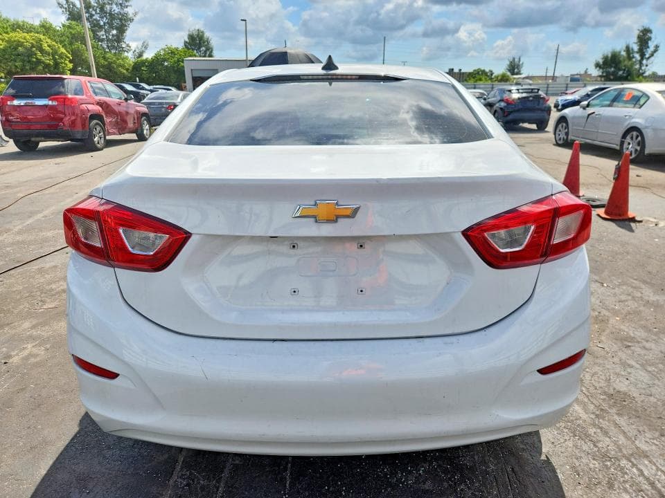 2018 CHEVROLET CRUZE LS 6