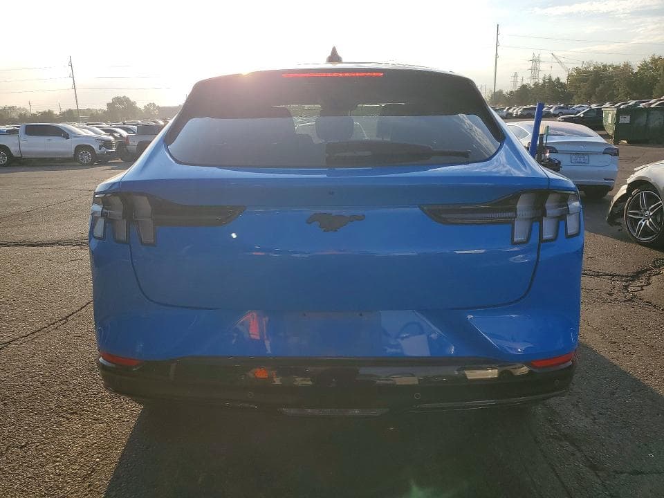 2023 FORD MUSTANG MACH-E PREMIUM 6