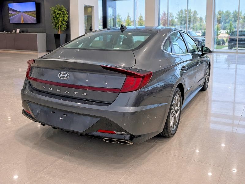 2021 HYUNDAI SONATA SEL 4