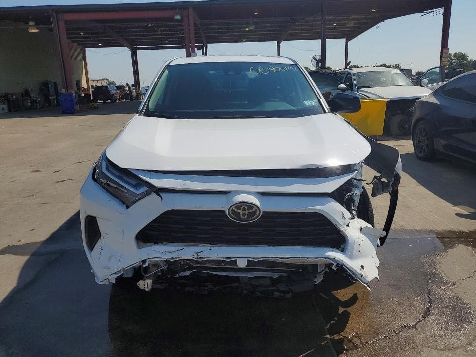 2025 TOYOTA RAV4 LE 5