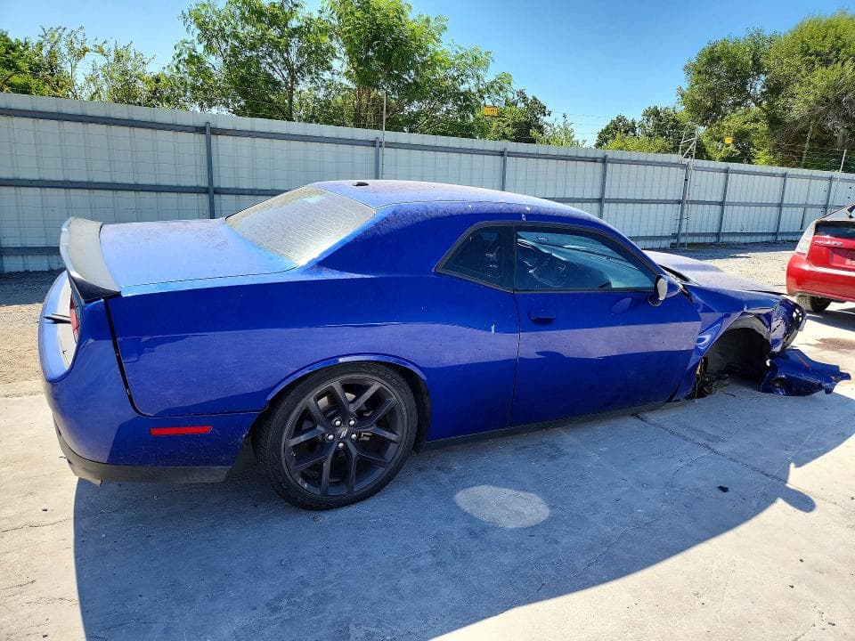 2022 DODGE CHALLENGER GT 3