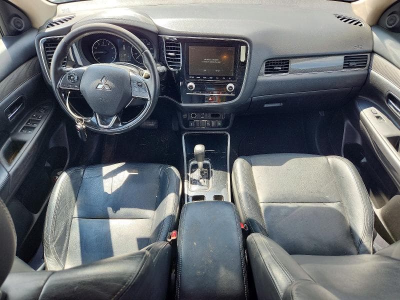 2020 MITSUBISHI OUTLANDER SE 8