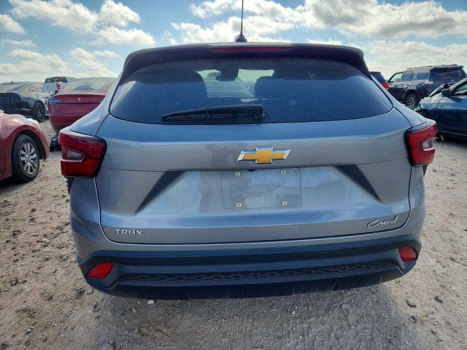 2024 CHEVROLET TRAX LS 6