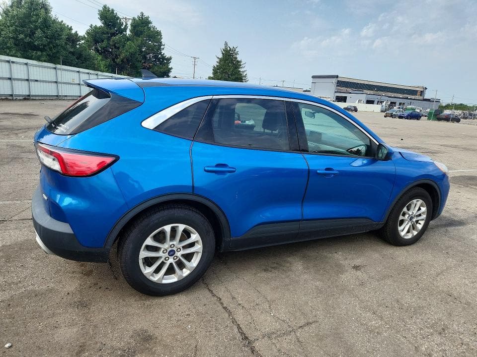 2020 FORD ESCAPE SE 3