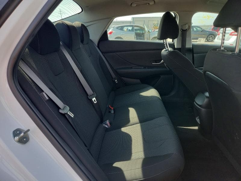 2024 HYUNDAI ELANTRA SE 10