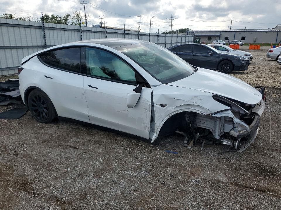 2021 TESLA MODEL Y 4
