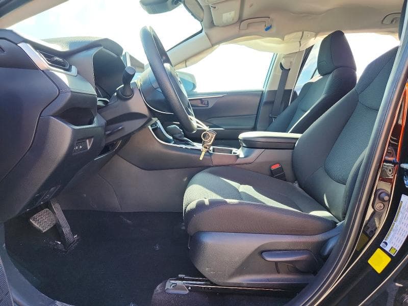 2025 TOYOTA RAV4 LE 7