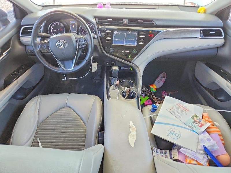 2018 TOYOTA CAMRY SE 8