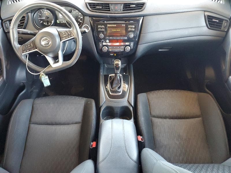 2017 NISSAN ROGUE SV 8