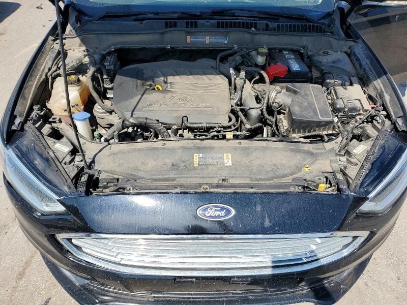 2017 FORD FUSION SE 11
