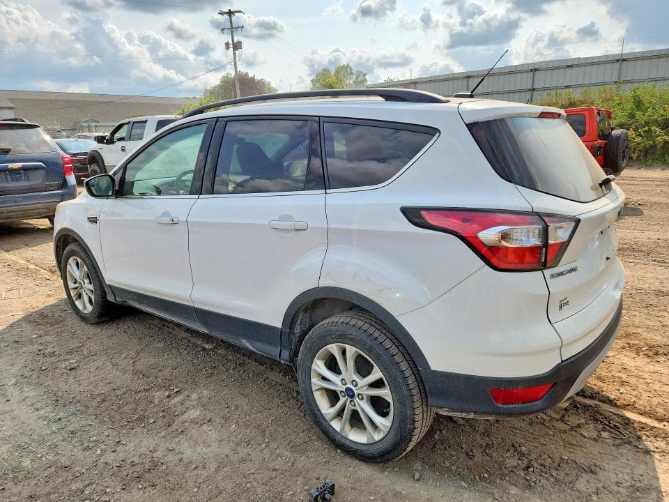 2018 FORD ESCAPE SE 2