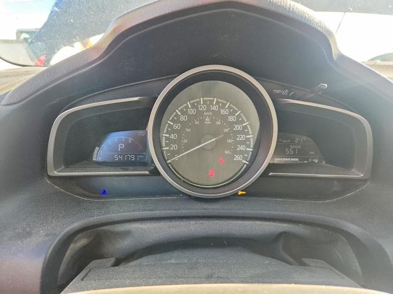 2017 MAZDA 3 SE 9