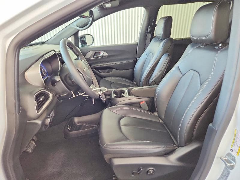 2027 CHRYSLER PACIFICA SELECT 7