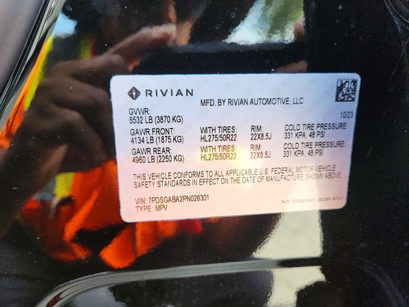2023 RIVIAN R1S ADVENTURE 13