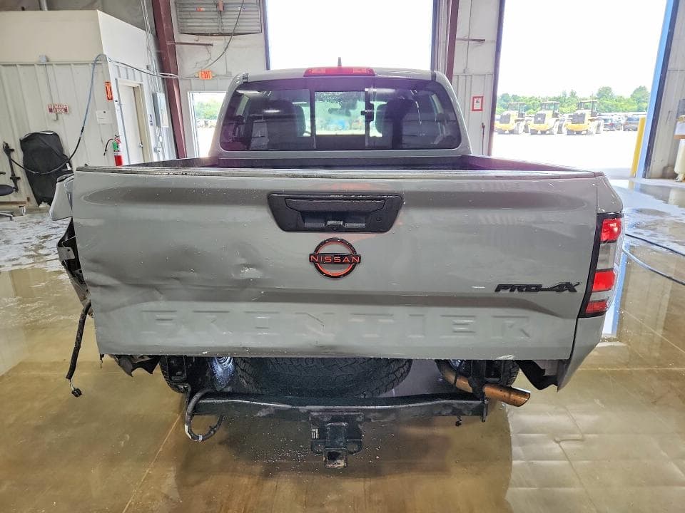 2024 NISSAN FRONTIER PRO-4X 6