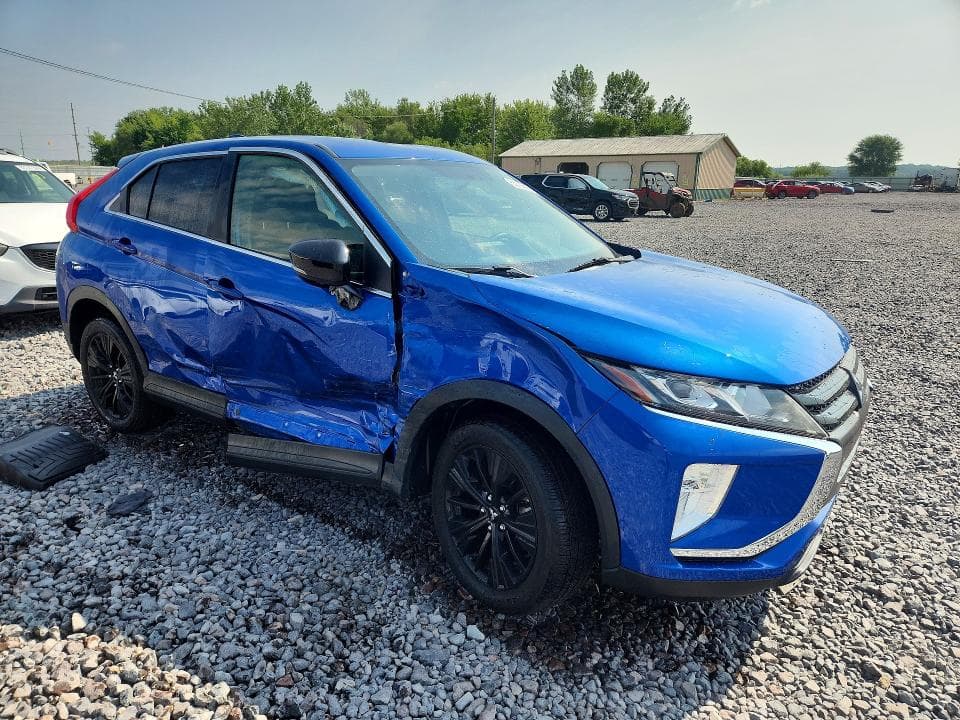 2018 MITSUBISHI ECLIPSE CROSS LE 4