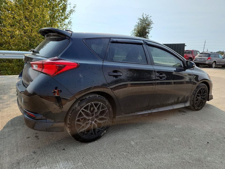 2018 TOYOTA COROLLA IM BASE 3