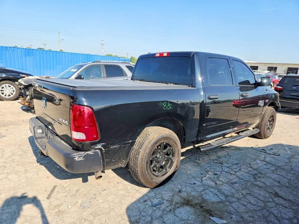 2023 RAM 1500 CLASSIC SSV 3