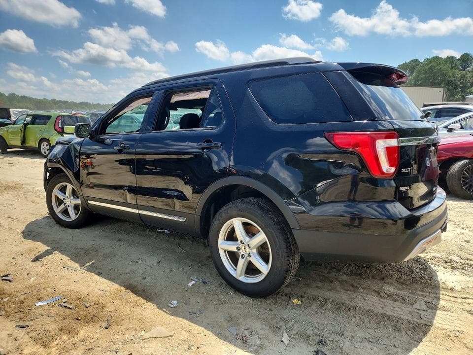 2017 FORD EXPLORER XLT 2