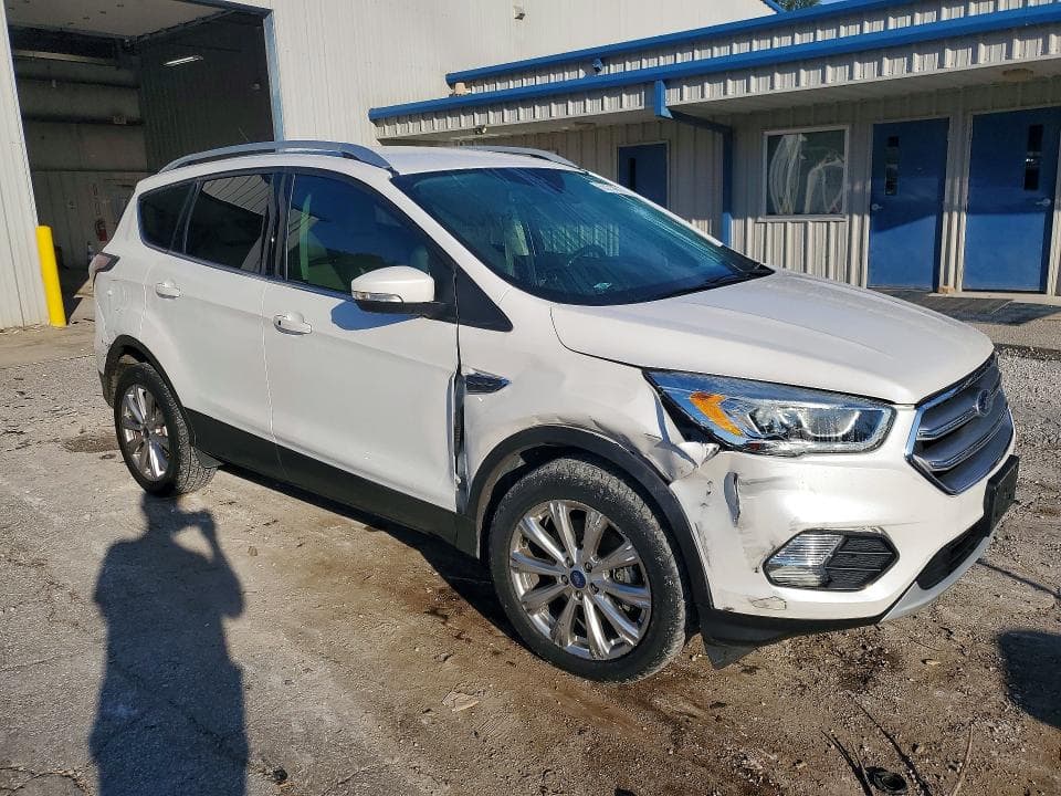 2017 FORD ESCAPE TITANIUM 4