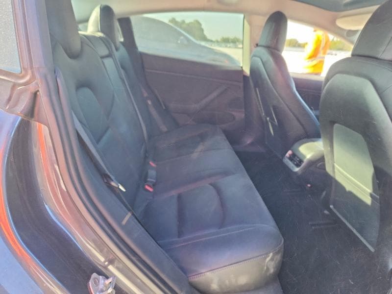 2019 TESLA MODEL 3 10