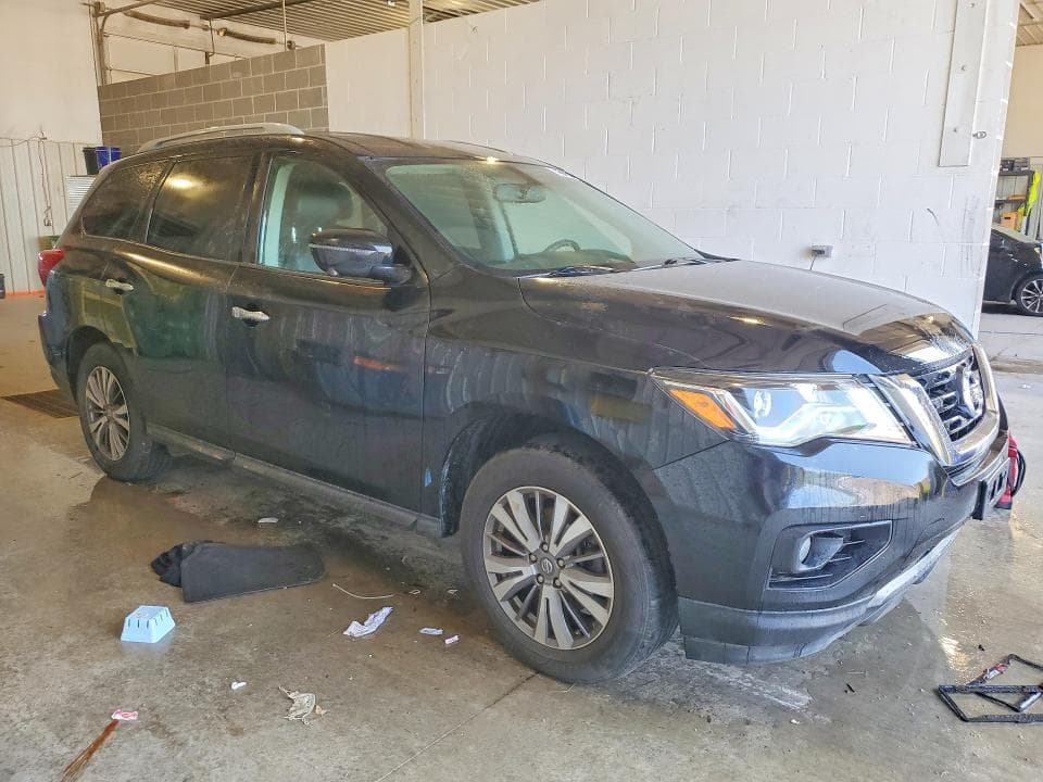 2019 NISSAN PATHFINDER SL 4