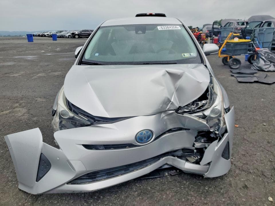 2017 TOYOTA PRIUS TWO 5