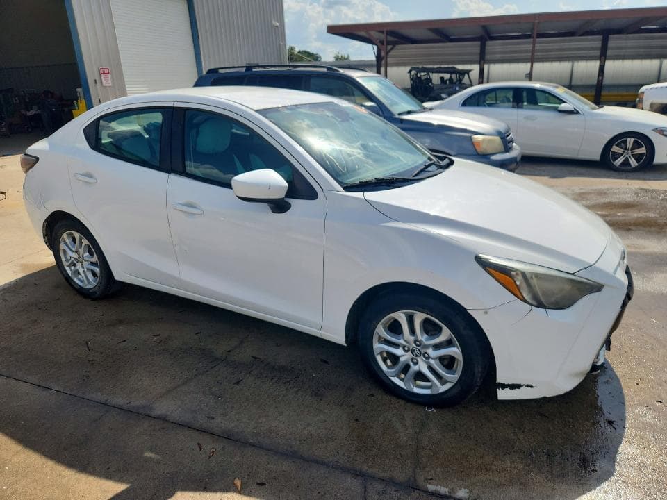 2017 TOYOTA YARIS IA BASE 4