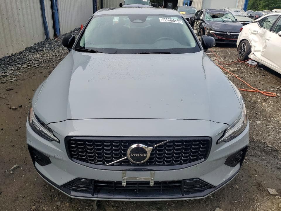 2025 VOLVO S60 CORE 5