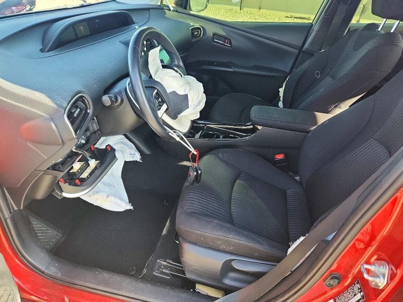 2018 TOYOTA PRIUS THREE 7