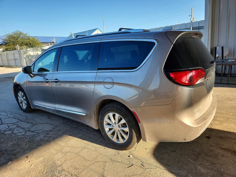 2018 CHRYSLER PACIFICA TOURING L 2