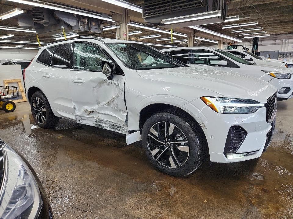 2026 VOLVO XC60 PLUS 4