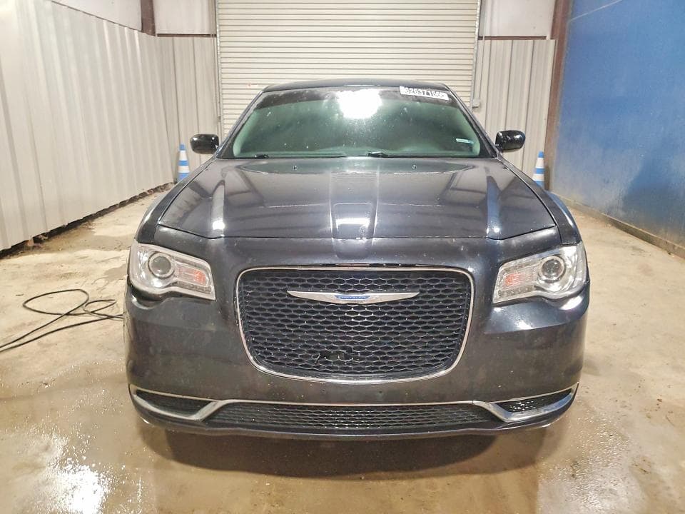 2018 CHRYSLER 300 TOURING 5