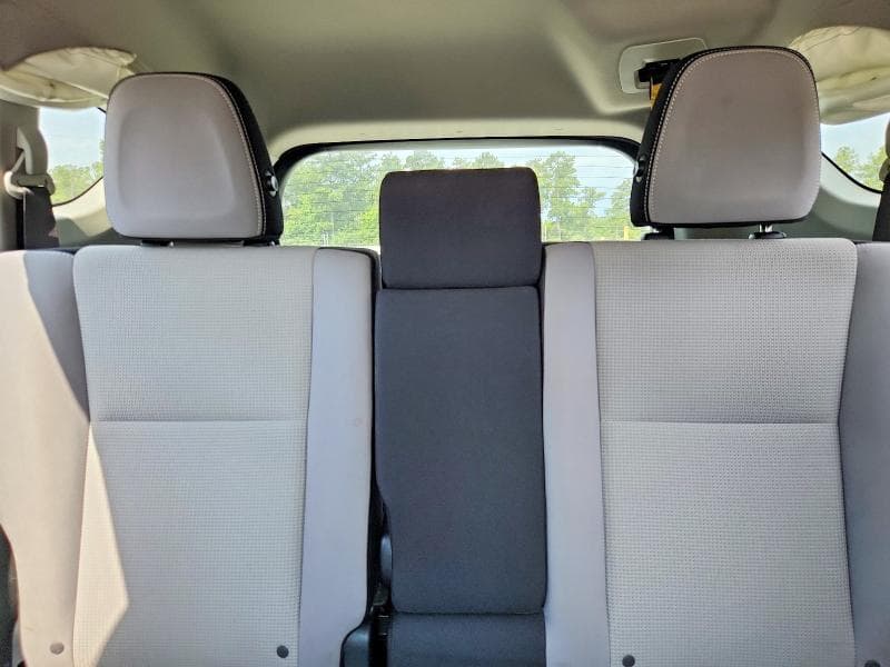 2017 TOYOTA RAV4 XLE 10