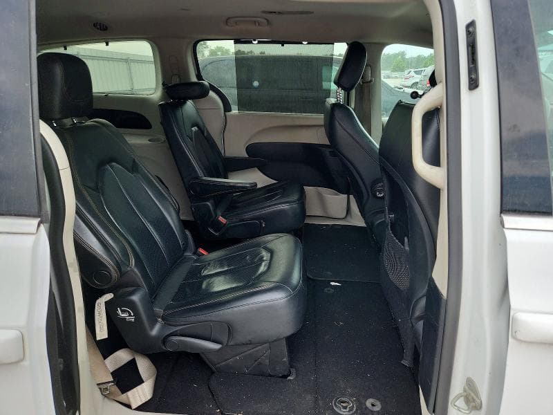 2020 CHRYSLER PACIFICA TOURING L 11