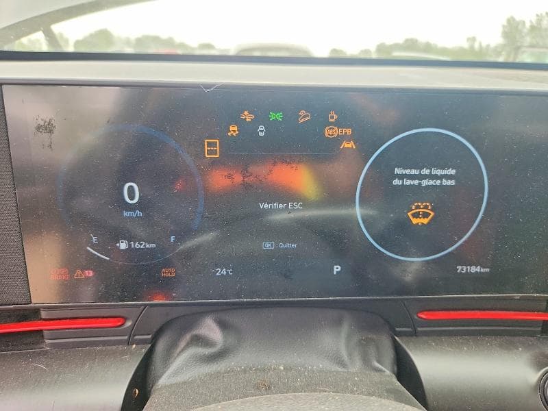 2024 HYUNDAI KONA LIMITED 9