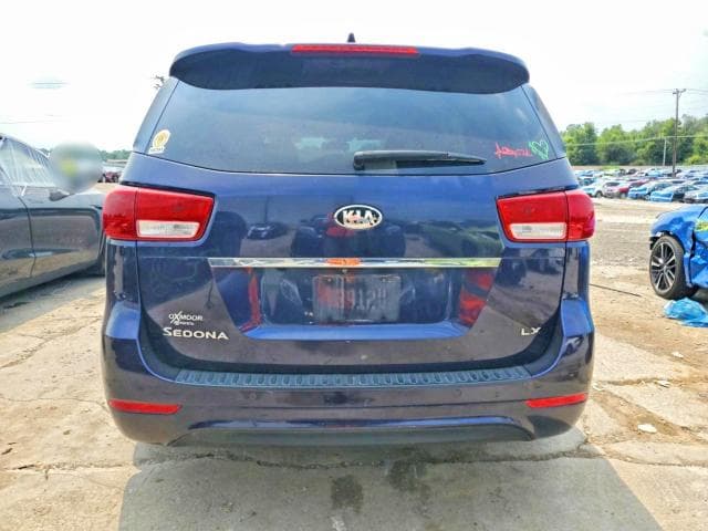 2018 KIA SEDONA LX 6