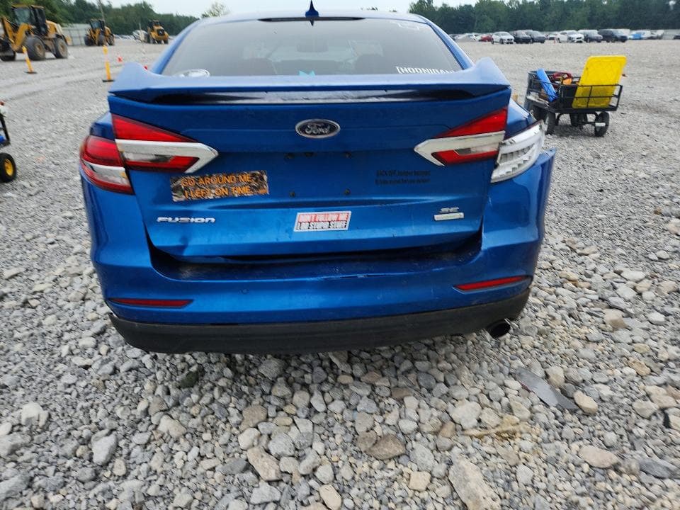 2020 FORD FUSION SE 6