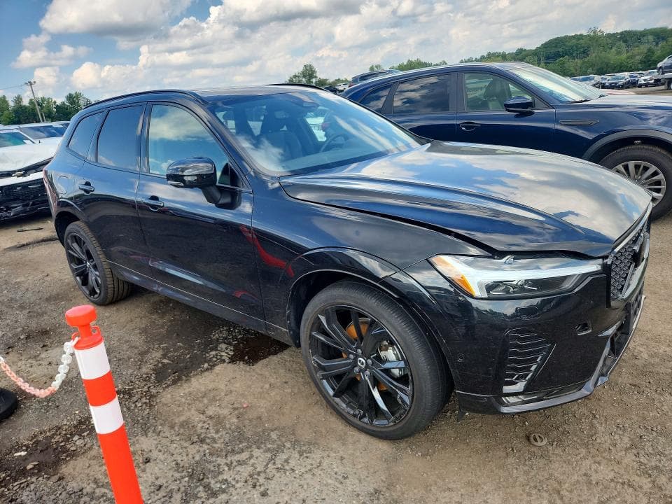 2025 VOLVO XC60 ULTRA 4